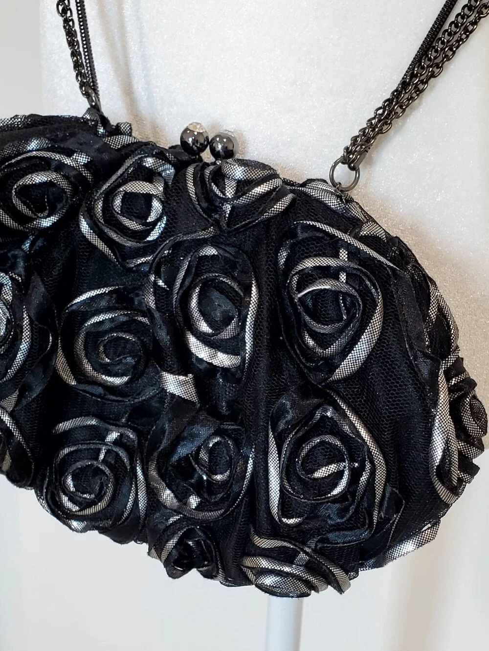 Betsy Johnson Black Mesh Metallic Rosettes Kiss Clasp Evening Convertible Bag